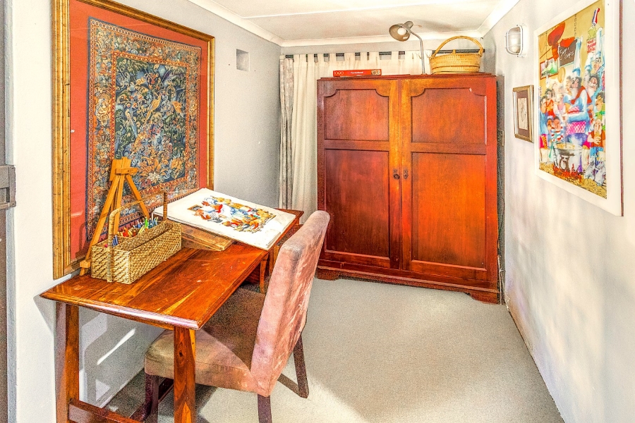 4 Bedroom Property for Sale in Knysna Central Western Cape